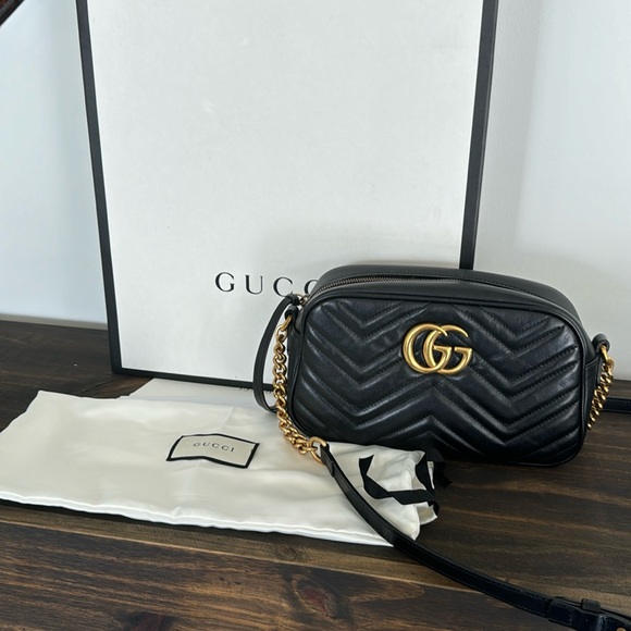 Gucci marmont small mateleasse cross body bag - Picture 1 of 7